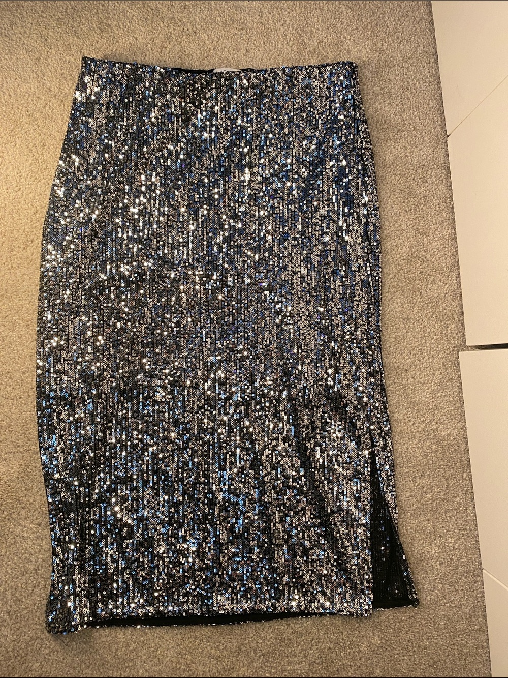 Ricki’s Sequin Pencil Skirt in Black and Silver